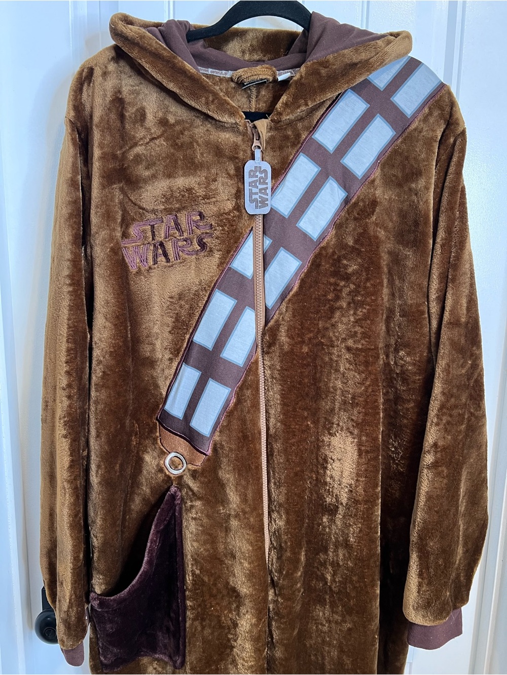 Star Wars Chewbacca Plush Adults Costume Bandolier Accent Onesie. Size XXL. - Picture 5 of 14